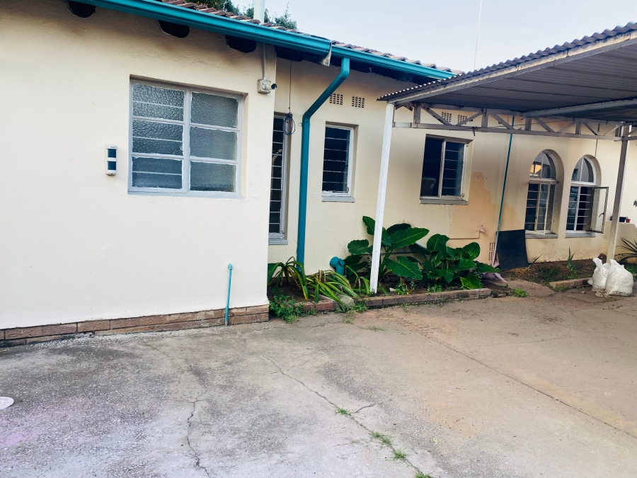 4 Bedroom Property for Sale in Vaalpark Free State